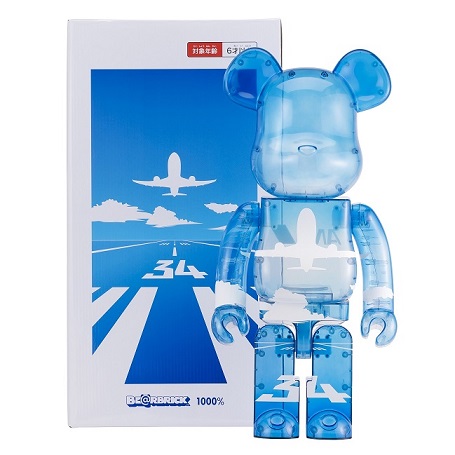 ベアブリックとのコラボ「BE@RBRICK for ANA」人気のクリア仕様が特大